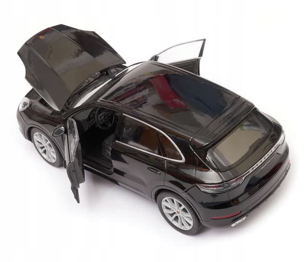 Porsche Cayenne Turbo 1:24 scale model by WELLY, black