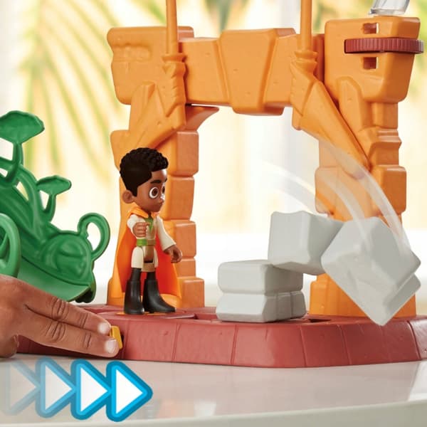 STAR WARS Interactive Jedi Temple on Tenoo + 2 figures F7879
