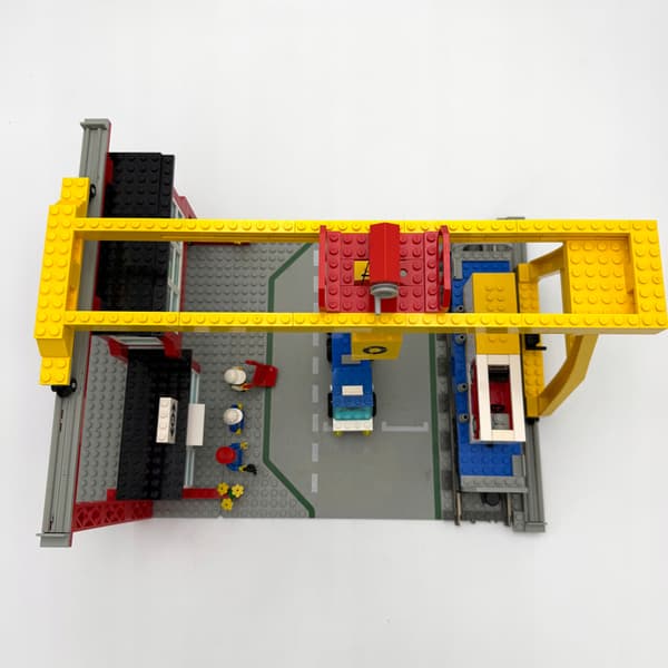 Lego Train 9v 4555 – Cargo Station