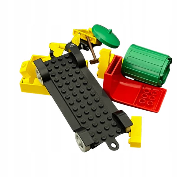 3634 LEGO Car with a green basket