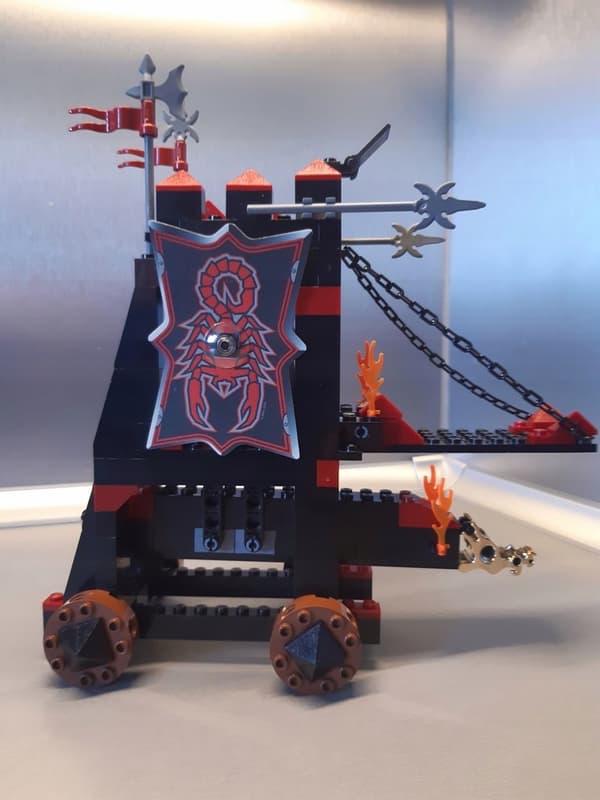 LEGO Castle 8800 Vladek's Siege Engine