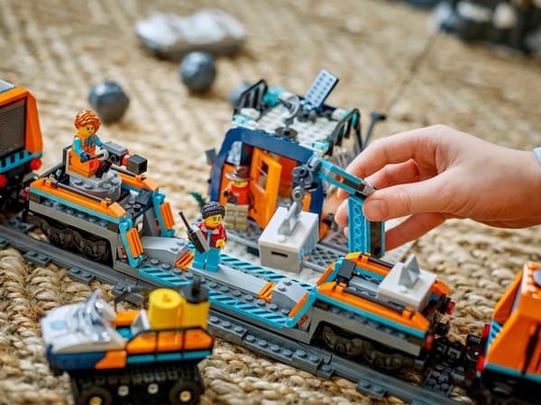 LEGO City 60470 Arctic Explorers’ Polar Express