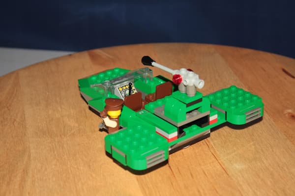 Lego Star Wars 7124 Flash’s Speeder