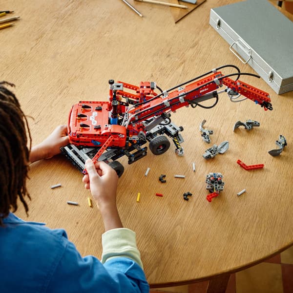 LEGO Technic Crane with Grapple Set 42144 – 853 pieces