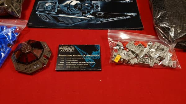 LEGO Star Wars 7181 TIE Interceptor UCS
