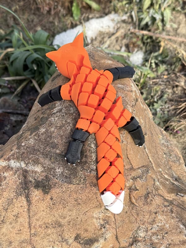 3D Segmented Fox – a movable, flexible figurine, toy, gift