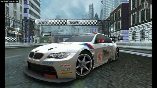 NEED FOR SPEED SHIFT [PSP GAME]