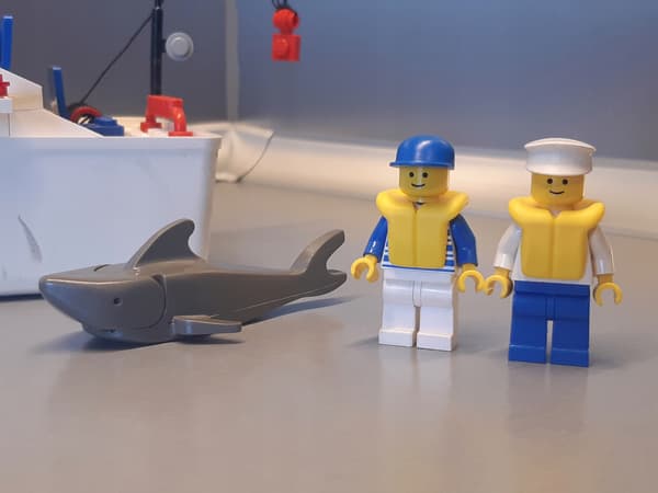 LEGO 4011 Cabin Cruiser (No. 2)