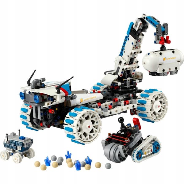 LEGO 42211 TECHNIC Lunar Outpost Space Rover