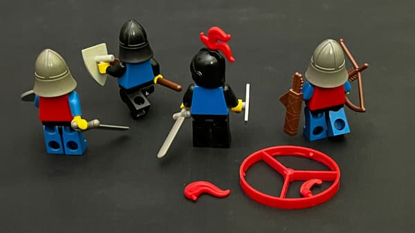 6103-2 LEGO Four Knights