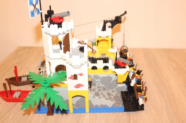 LEGO PIRATES ISLANDERS 6276-3 with INSTRUCTIONS: Eldorado Fortress SET