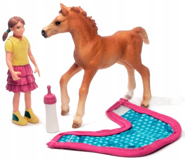 SCHLEICH 42361 FOAL WITH A BLANKET