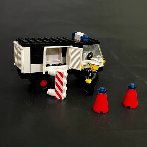 6681 LEGO Police Car