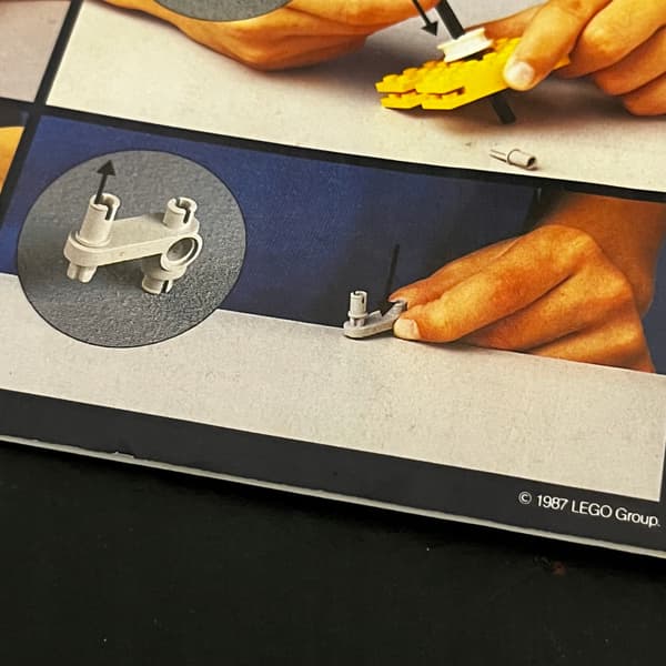 8852 LEGO Instructions