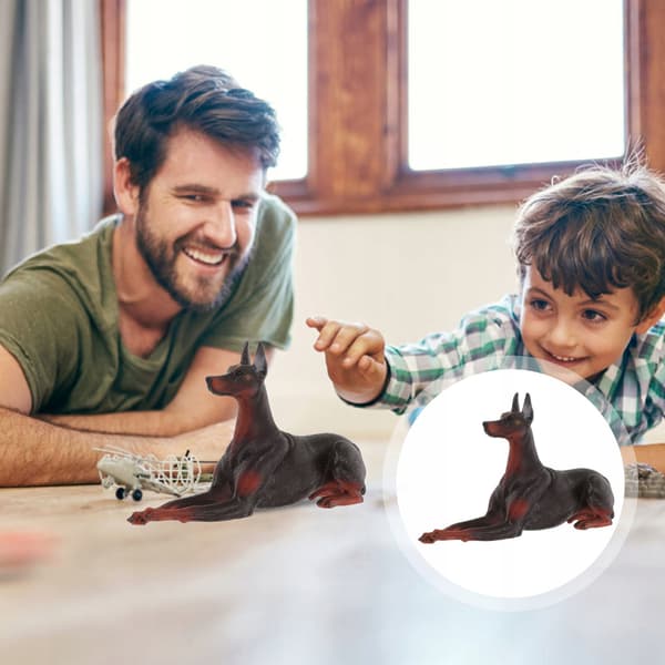 A TABLE-TOP DOBERMAN – AN ELEGANT AND DURABLE RESIN ORNAMENT