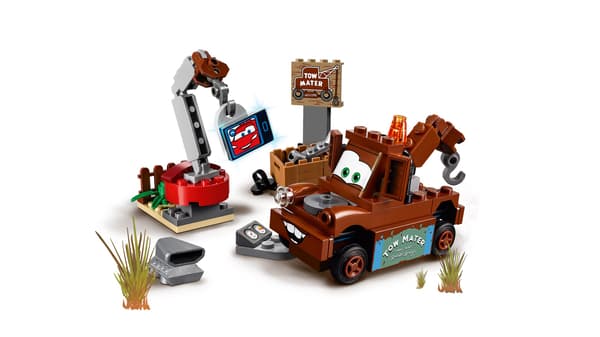 LEGO Juniors 10733 Scrap’s Scrapyard