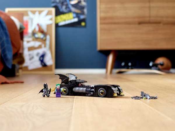 LEGO 76119 Batmobile – Batman and the Joker