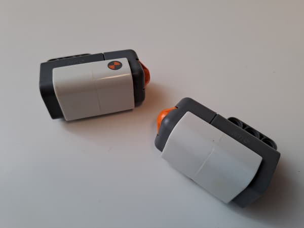 2x Lego 9843 NXT Mindstorms touch sensor