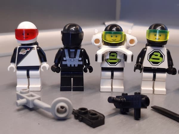 Lego Space 6704 Minifigure Pack (No. 2)