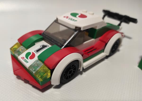 LEGO City: 60053 – Racing Car