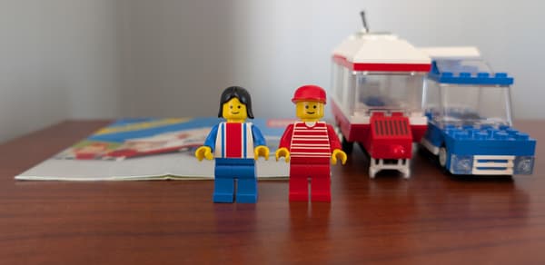 Lego 6590 Car with Caravan