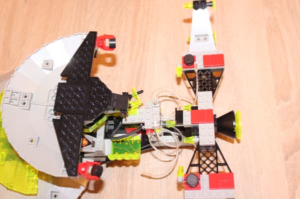 LEGO CLASSIC SPACE 6979 Interstellar UFO Starfighter – a unique set