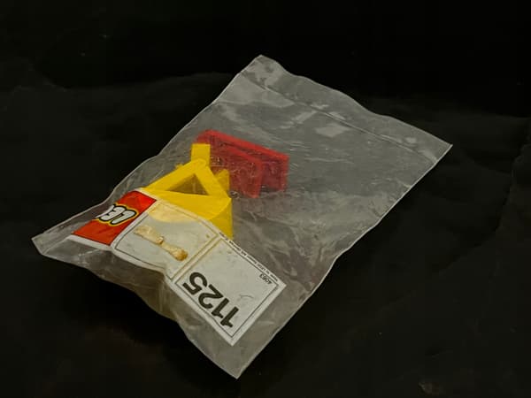 1125 LEGO crane elements