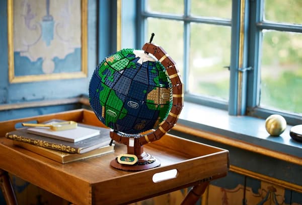LEGO Ideas 21332 Globe Set