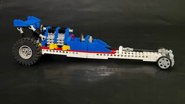 8847 LEGO Racing Car