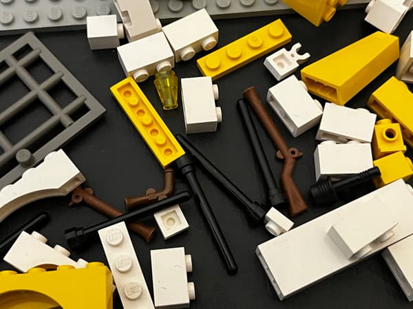 6259 LEGO Governor Broadside’s Prison