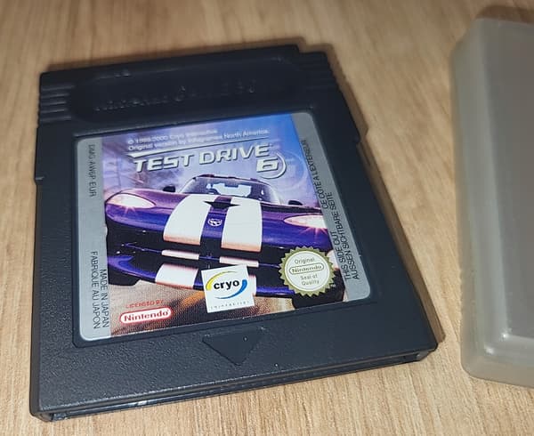 TEST DRIVE 6 – NINTENDO GAME BOY COLOUR GBC + BOX