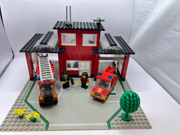 LEGO 6382 Town Fire Station