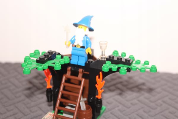 LEGO CASTLE CLASSIC 6020 Magic Shop Set
