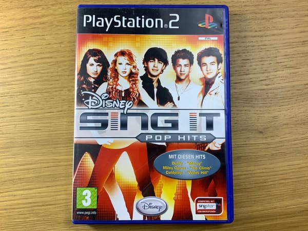 DISNEY SING IT POP HITS CD, very good+ condition, complete set, PS2