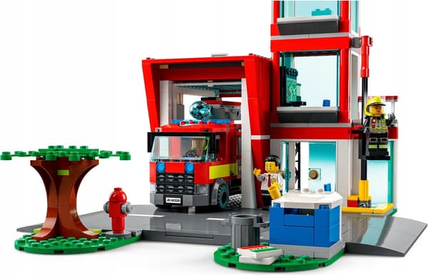LEGO City 60320 Fire Station and Fire Engine – NEW