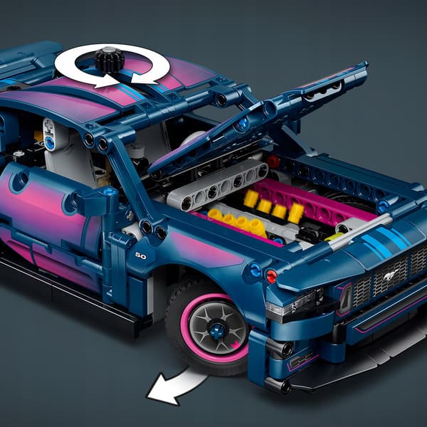 LEGO TECHNIC Tuning Workshop: Ford Mustang GT 42236