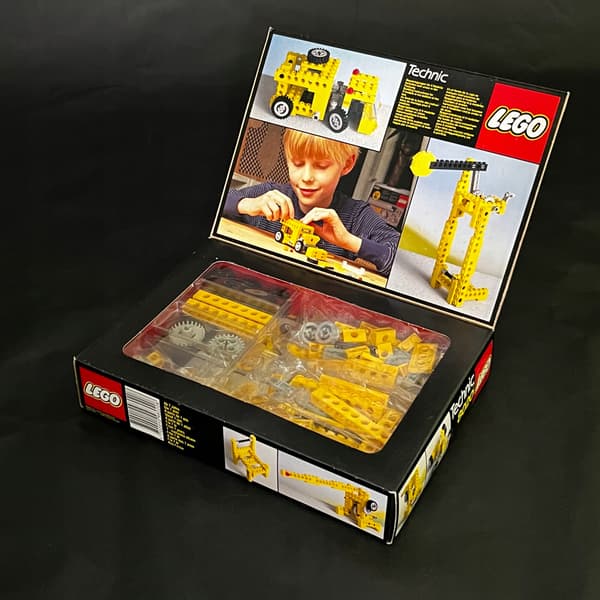 8020 LEGO Universal Building Set