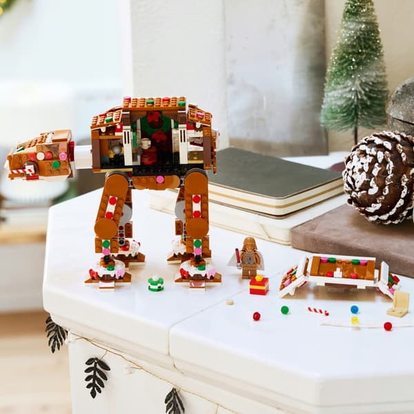 LEGO Star Wars Gingerbread AT-AT Walker 40806