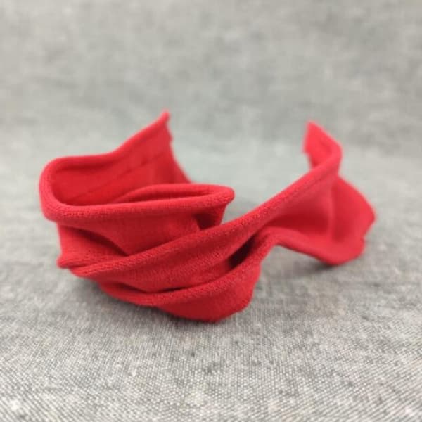 1:6 scale scarf model – Decorative miniature lightweight accessory – Cosplay – Red