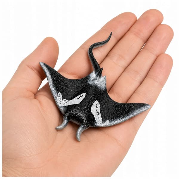 RUBBER STINGRAY FISH FIGURINE