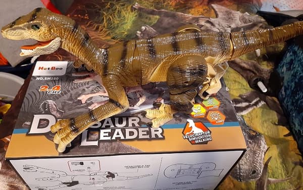 Remote-controlled Walking Dinosaur Toys