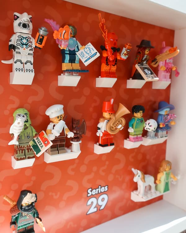 LEGO MINIFIGURES FRAME 71052 SERIES 29 27CM