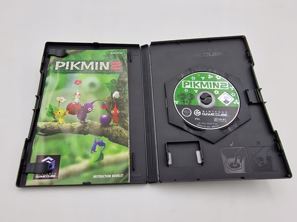 NINTENDO GAMECUBE PIKMIN 2