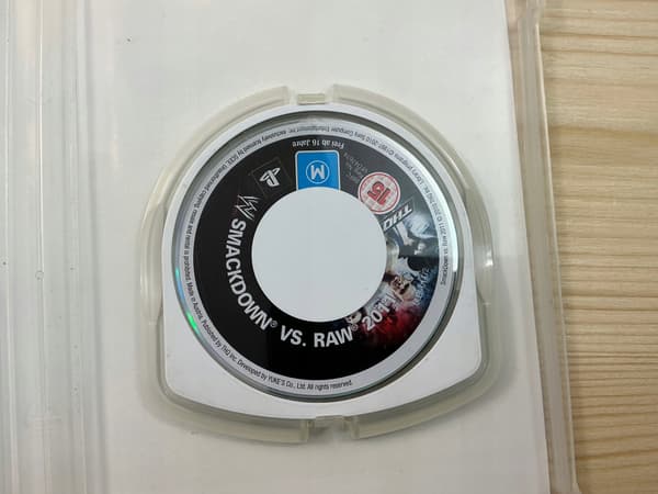 SMACK DOWN VS RAW 2011 disc, very good+ condition, PSP