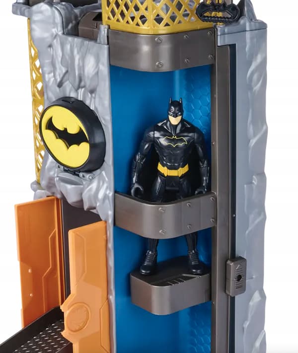 BATMAN DC BATCAVE BATMAN’S CAVE play set with Batman figure
