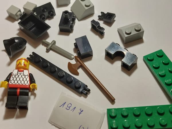 LEGO 1917 King’s Catapult