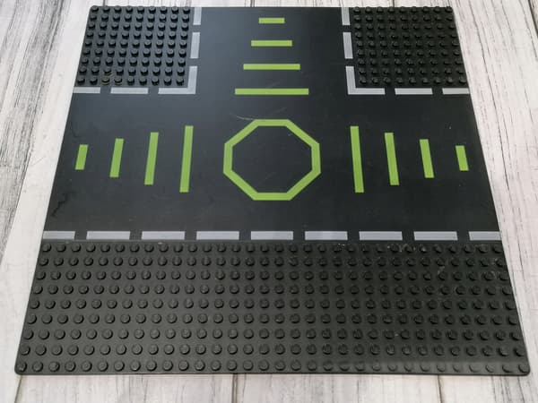 LEGO 608p02 Space Blacktron tile, 1 piece, second-hand