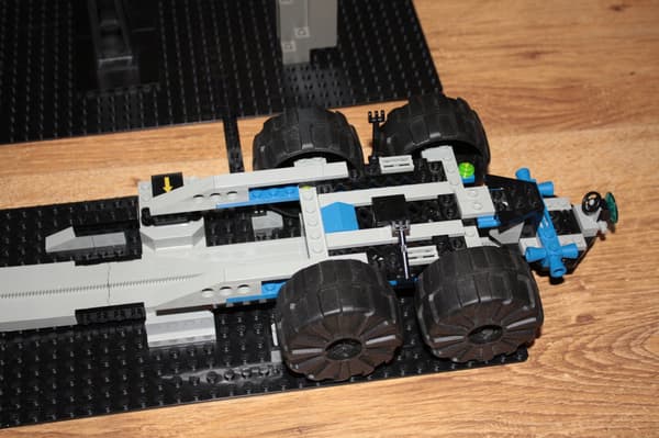 Lego Space 6991 Monorail Space Transport Base