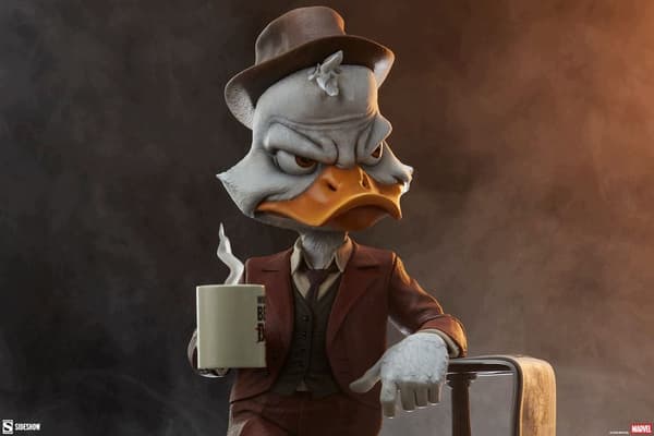 Premium Howard the Duck 28 cm figurine by Sideshow – Marvel Collectible