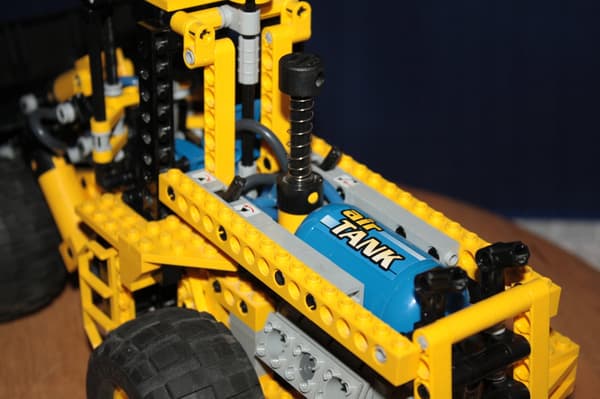 Lego Technic 8459 Pneumatic Front Loader